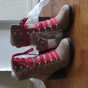 Material girl Taupe Boots